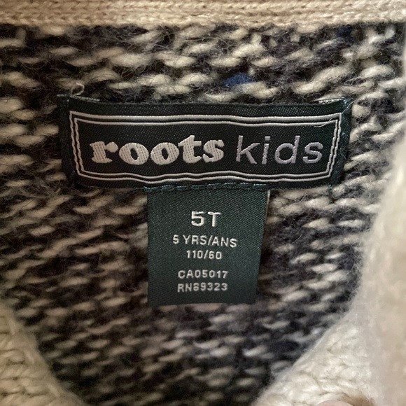 Roots Cabin Sweater - Picture 7 of 8